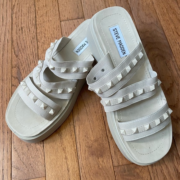 Steve Madden reegan studded sandal bone - Picture 2 of 4